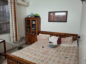 Bedroom in 4 BHK Builder Floor at BPTP Parkland Pride, Sector 77 – for Rent