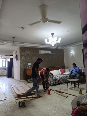 Living Room in 4 BHK Builder Floor at BPTP Parkland Pride, Sector 77 – for Rent