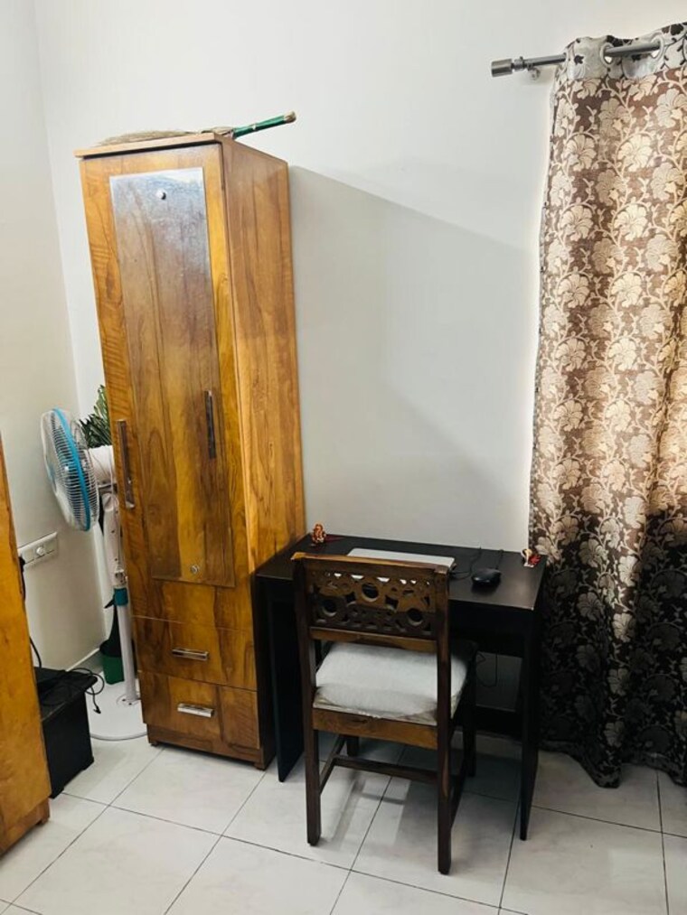 Living Room, mantri-celestia 2 Bedroom 850 Sq.Ft. Apartment In Gachibowli Hyderabad 10567903