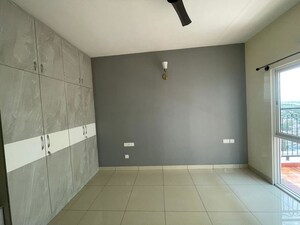 Room in 3 BHK Apartment at Prestige Jindal City Phase 2, Bagalakunte – for Rent