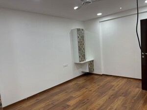 Room in 3 BHK Apartment at Poulomi Avante, Kokapet – for Rent