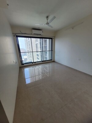 Room in 3 BHK Apartment at Dosti Eastern Bay Phase 1, Wadala – for Rent