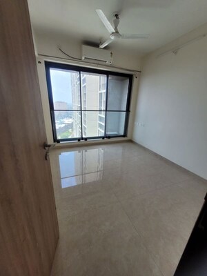 Room in 3 BHK Apartment at Dosti Eastern Bay Phase 1, Wadala – for Rent