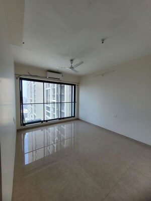 Room in 3 BHK Apartment at Dosti Eastern Bay Phase 2, Wadala – for Rent