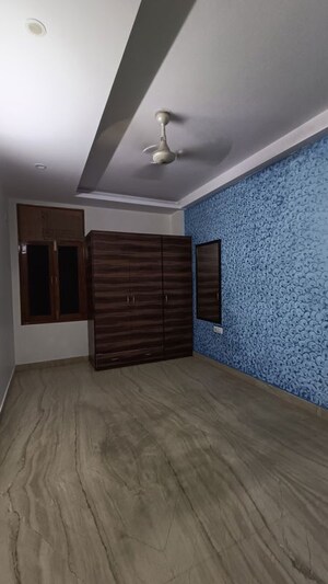 Room in 2 BHK Builder Floor at Ashok Vihar – for Sale