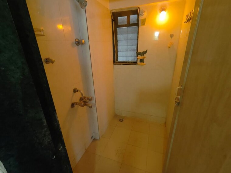 Bathroom, puranik-city 1 Bedroom 380 Sq.Ft. Apartment In Kasarvadavali Thane 10568009