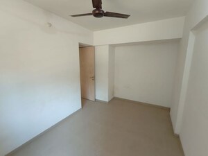 Room in 1 BHK Apartment at Puranik City, Kasarvadavali – for Sale