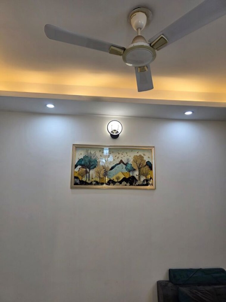 undefined, freedom fighters enclave 3 Bedroom 1350 Sq.Ft. Builder Floor In Freedom Fighters Enclave Delhi 10568028