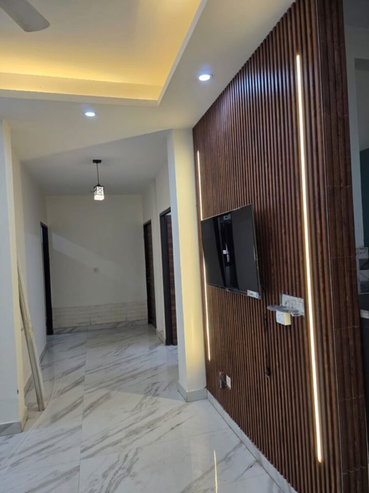 undefined, freedom fighters enclave 3 Bedroom 1350 Sq.Ft. Builder Floor In Freedom Fighters Enclave Delhi 10568028