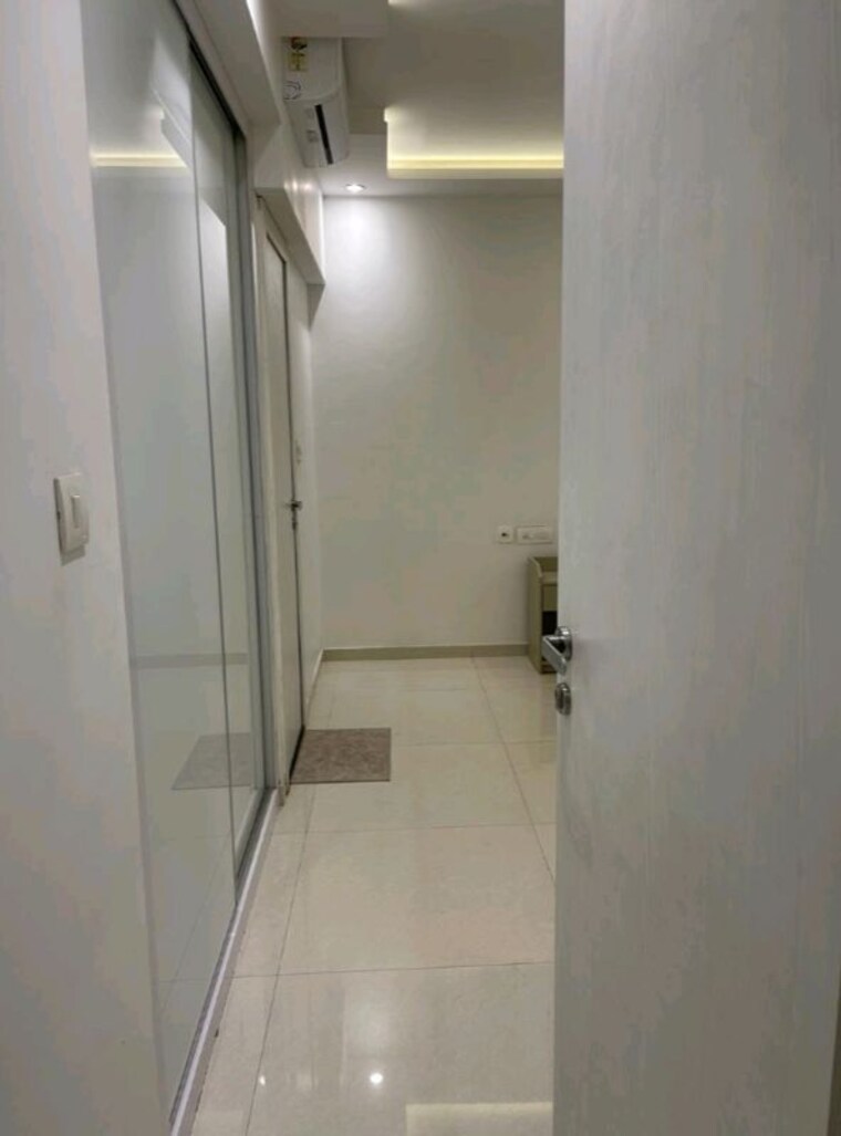Bathroom, rustomjee-azziano-wing-d 2 Bedroom 700 Sq.Ft. Apartment In Thane West Thane 10568023