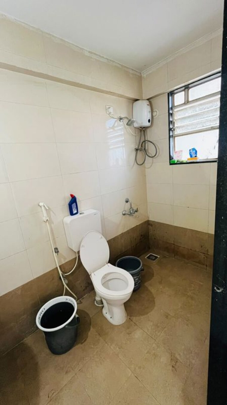 Bathroom, sbs-chandrai-capital 2 Bedroom 700 Sq.Ft. Apartment In Ambegaon Budruk Pune 10568011
