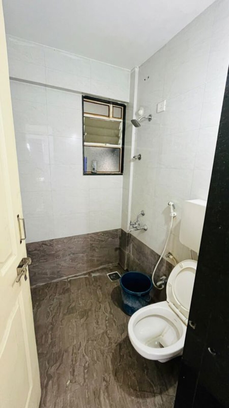 Bathroom, sbs-chandrai-capital 2 Bedroom 700 Sq.Ft. Apartment In Ambegaon Budruk Pune 10568011