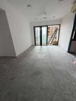Room in 2.5 BHK Apartment at Lodha Evoq, Wadala – for Rent