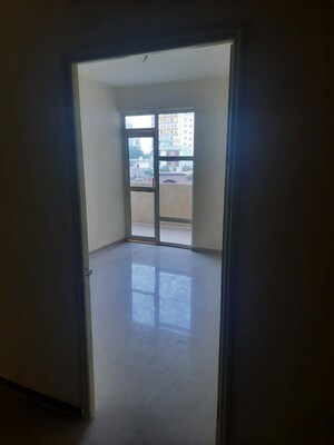 Room in 2 BHK Apartment at Pyramid Urban Homes 3, Sector 67a – for Rent