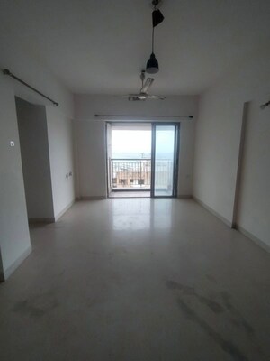 2 BHK Apartment For Rent in Lodha Splendora, Ghodbunder Road