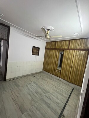 Room in 3 BHK Builder Floor at Malviya Nagar – for Sale