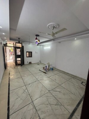 Room in 3 BHK Builder Floor at Malviya Nagar – for Sale