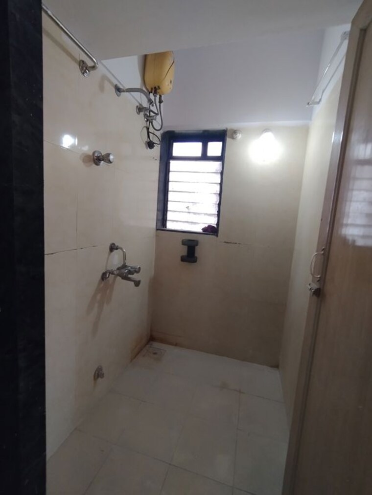 Bathroom, damji-mahavir-exotica 2 Bedroom 650 Sq.Ft. Apartment In Ghodbunder Road Thane 10568077