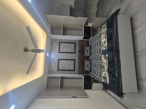 Kitchen in 1 RK Builder Floor at Dlf City Phase 3 – for Rent
