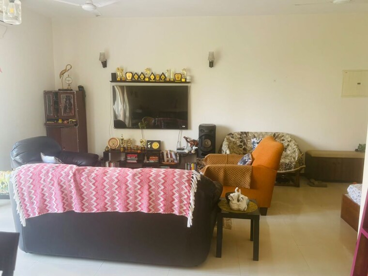 Living Room, unitech-uniworld-downtown 3.5 Bedroom 1925 Sq.Ft. Apartment In Rajarhat Kolkata 10568087