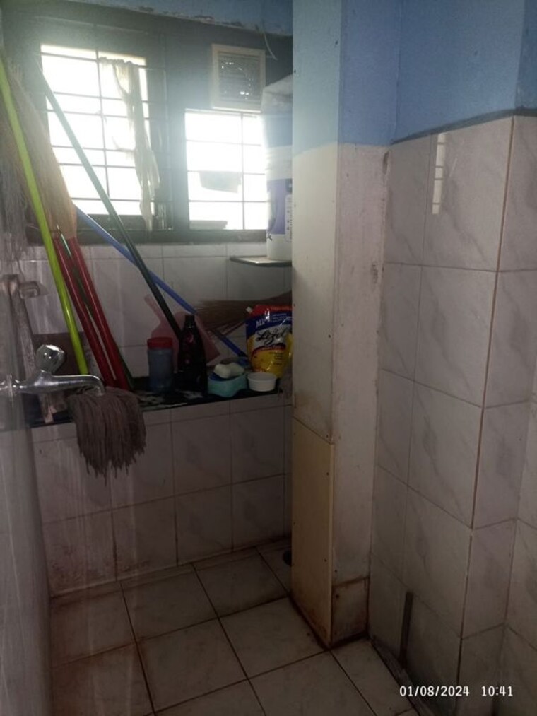 Bathroom, jubilee-hill-county 3 Bedroom 2500 Sq.Ft. Apartment In Jubilee Hills Hyderabad 10568126