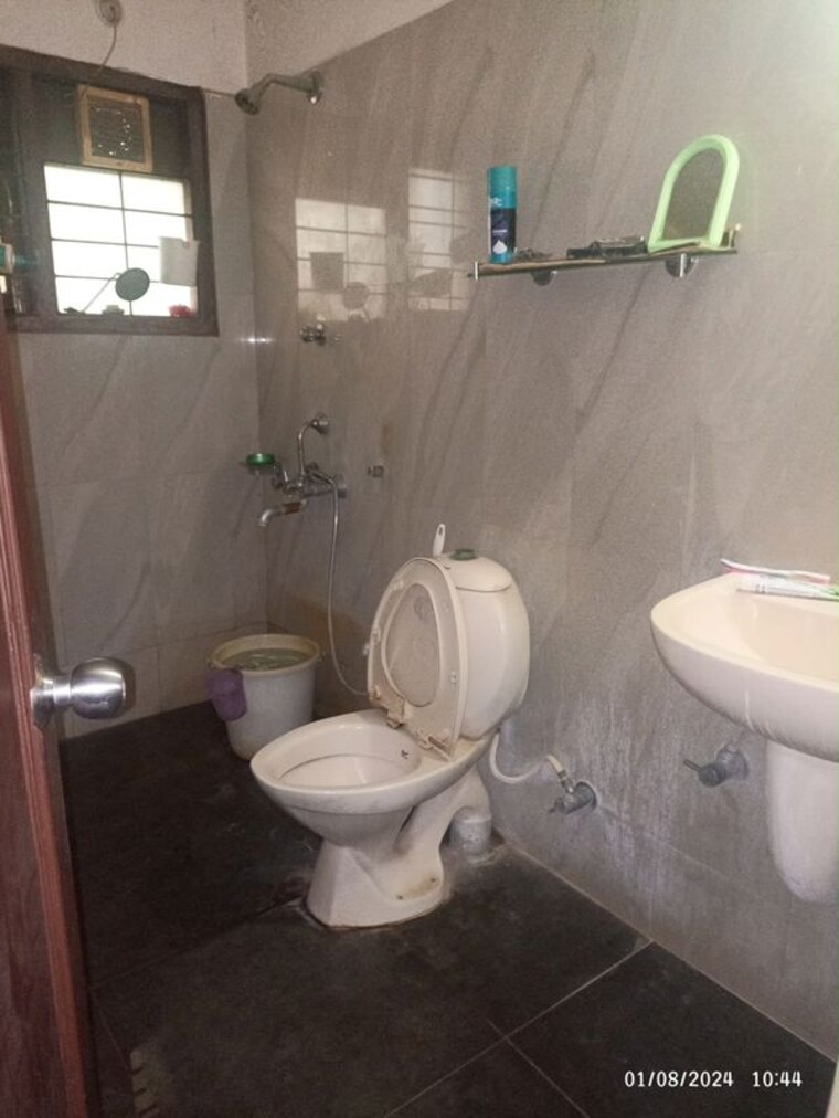 Bathroom, jubilee-hill-county 3 Bedroom 2500 Sq.Ft. Apartment In Jubilee Hills Hyderabad 10568126