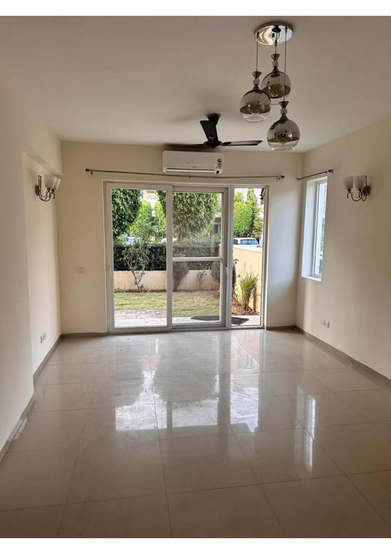 4 BHK + Servant Room 350 Sq.Yd. Apartment in Emaar MGF Emerald Hills
