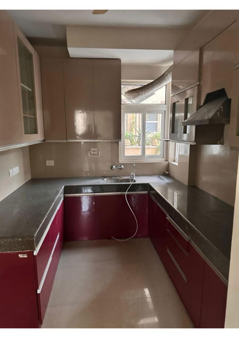 Kitchen, emaar-mgf-emerald-hills 4 Bedroom 350 Sq.Yd. Apartment In Sector 65 Gurgaon 10568089