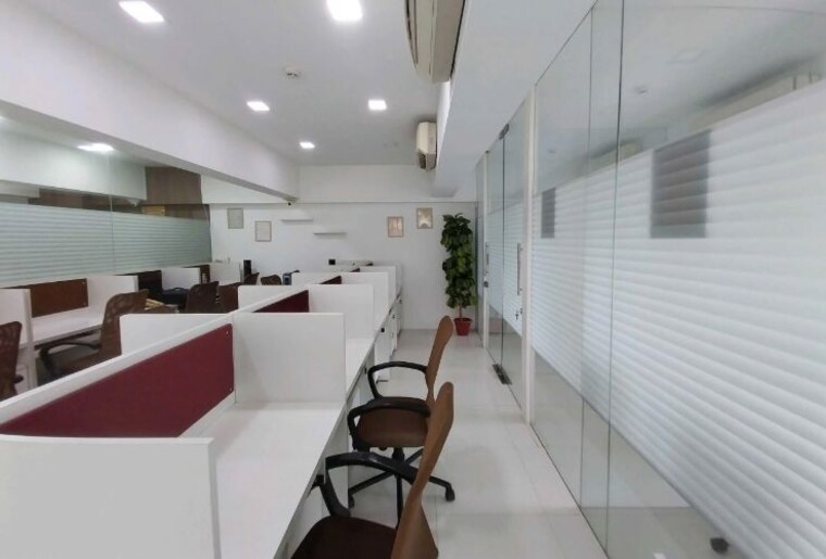 Team Area, nariman point Commercial Office Space 600 Sq.Ft. In Nariman Point Mumbai 10568139