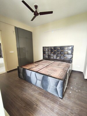 Bedroom in 1 BHK Builder Floor at Sector 22 – for Rent