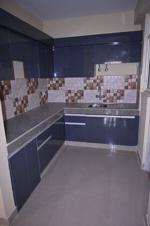 Kitchen in 1 BHK Builder Floor at Sector 22 – for Rent