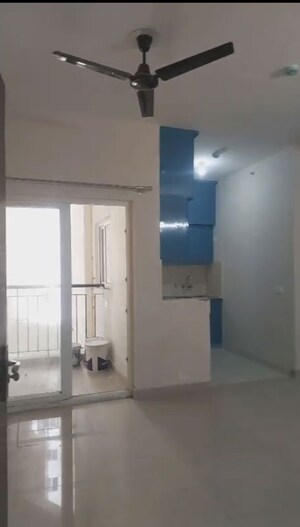 2 BHK Apartment For Rent in Amrapali Ivory Heights, Amrapali Dream Valley