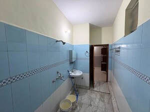 Bathroom in 2 BHK Builder Floor at Sector 39 – for Rent