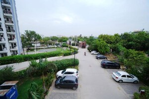 Parking in 3 BHK Apartment at Mapsko Paradise, Sector 83 – for Sale