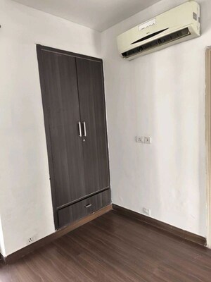 2 BHK Builder Floor For Rent in Sector 21