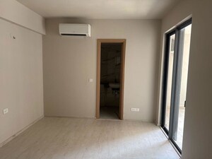 2 BHK Builder Floor For Rent in Sector 21