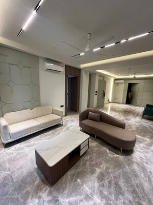 Living Room in 4 BHK Builder Floor at Sector 56 – for Rent