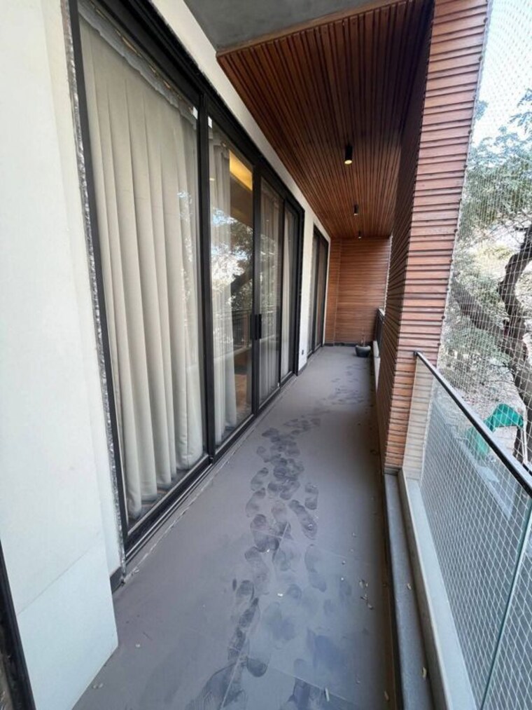 Balcony, sector 56 4 Bedroom 2700 Sq.Ft. Builder Floor In Sector 56 Gurgaon 10568145