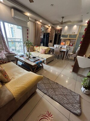 Team Area in 3 BHK Apartment at Gulshan Botnia, Sector 144 – for Sale