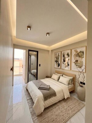 Living Room in 2 BHK Builder Floor at Sector 23 – for Rent
