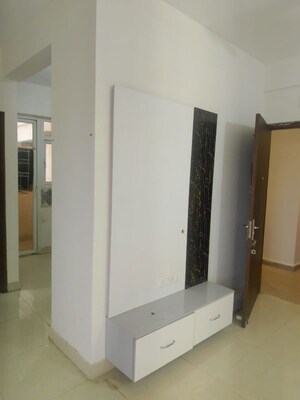 2 BHK Apartment For Rent in Signature Global Proxima Phase 2, Sector 89