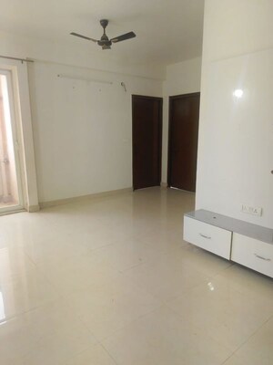 Room in 2 BHK Apartment at Signature Global Proxima Phase 2, Sector 89 – for Rent