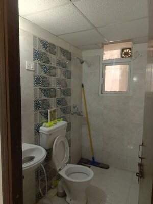 Bathroom in 2 BHK Apartment at Signature Global Proxima Phase 2, Sector 89 – for Rent
