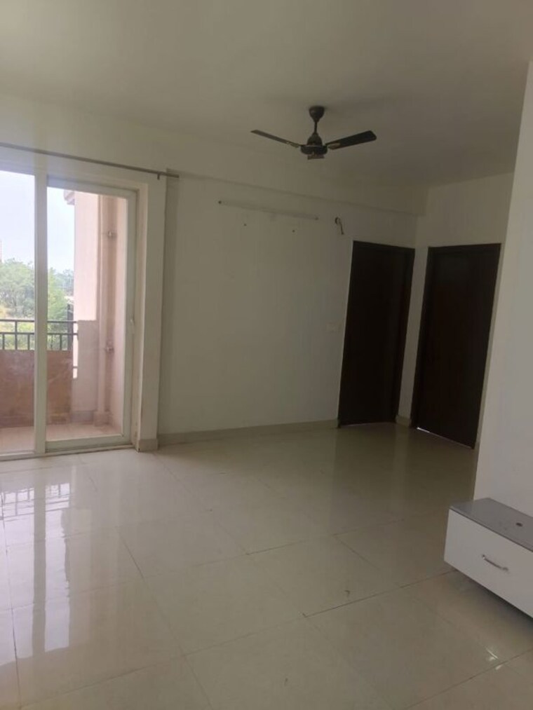 Room, signature-global-proxima-phase-2 2 Bedroom 588 Sq.Ft. Apartment In Sector 89 Gurgaon 10568222