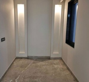 Room in 3 BHK Builder Floor at Sector 23 – for Rent