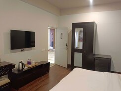 3 BHK + Prayer Room,Study Room,Store Room Builder Floor For Rent in Sector 22