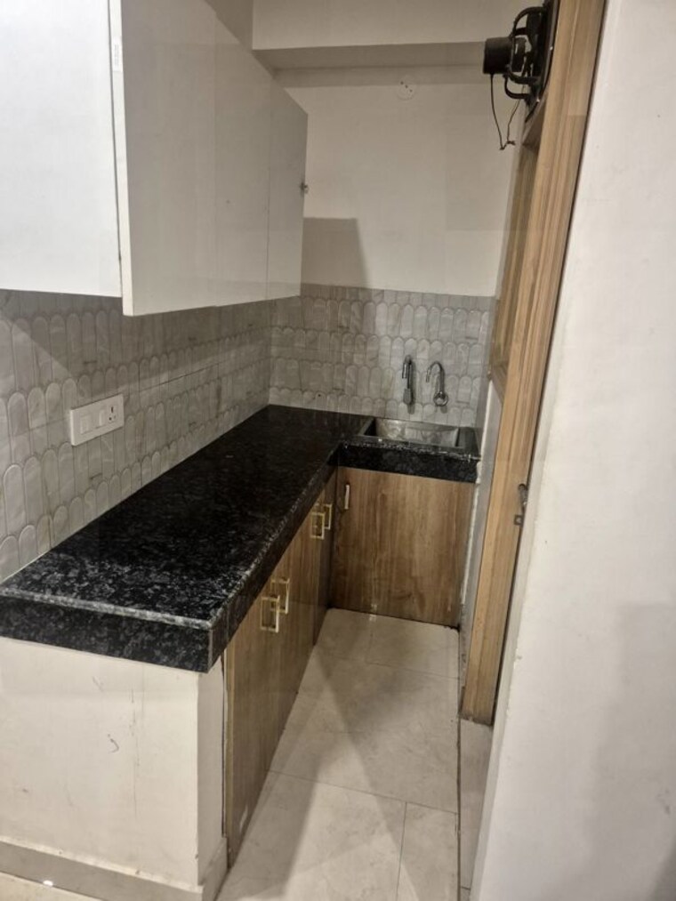Kitchen, dlf-pink-town-house 1 RK 250 Sq.Ft. Builder Floor In Dlf City Phase 3 Gurgaon 10568242