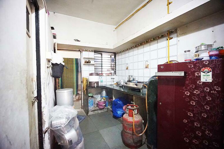  Parking, isanpur 3 Bedroom 130 Sq.Yd. Independent House In Isanpur Ahmedabad 10568276
