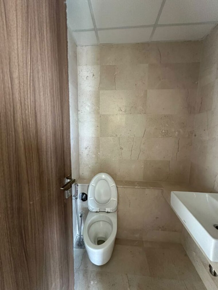 Bathroom, sheth-auris-serenity-tower-3 2 Bedroom 805 Sq.Ft. Apartment In Malad West Mumbai 10568277