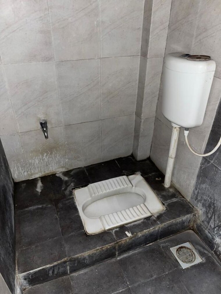Bathroom, narhe 2 Bedroom 902 Sq.Ft. Apartment In Narhe Pune 10568265